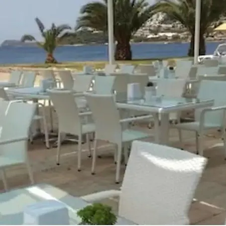 Club Blue White Hotel