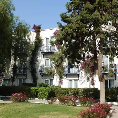 Hotel Club Blue White