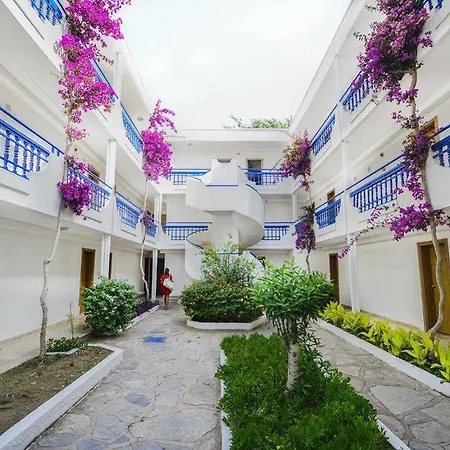 Hotel Club Blue White